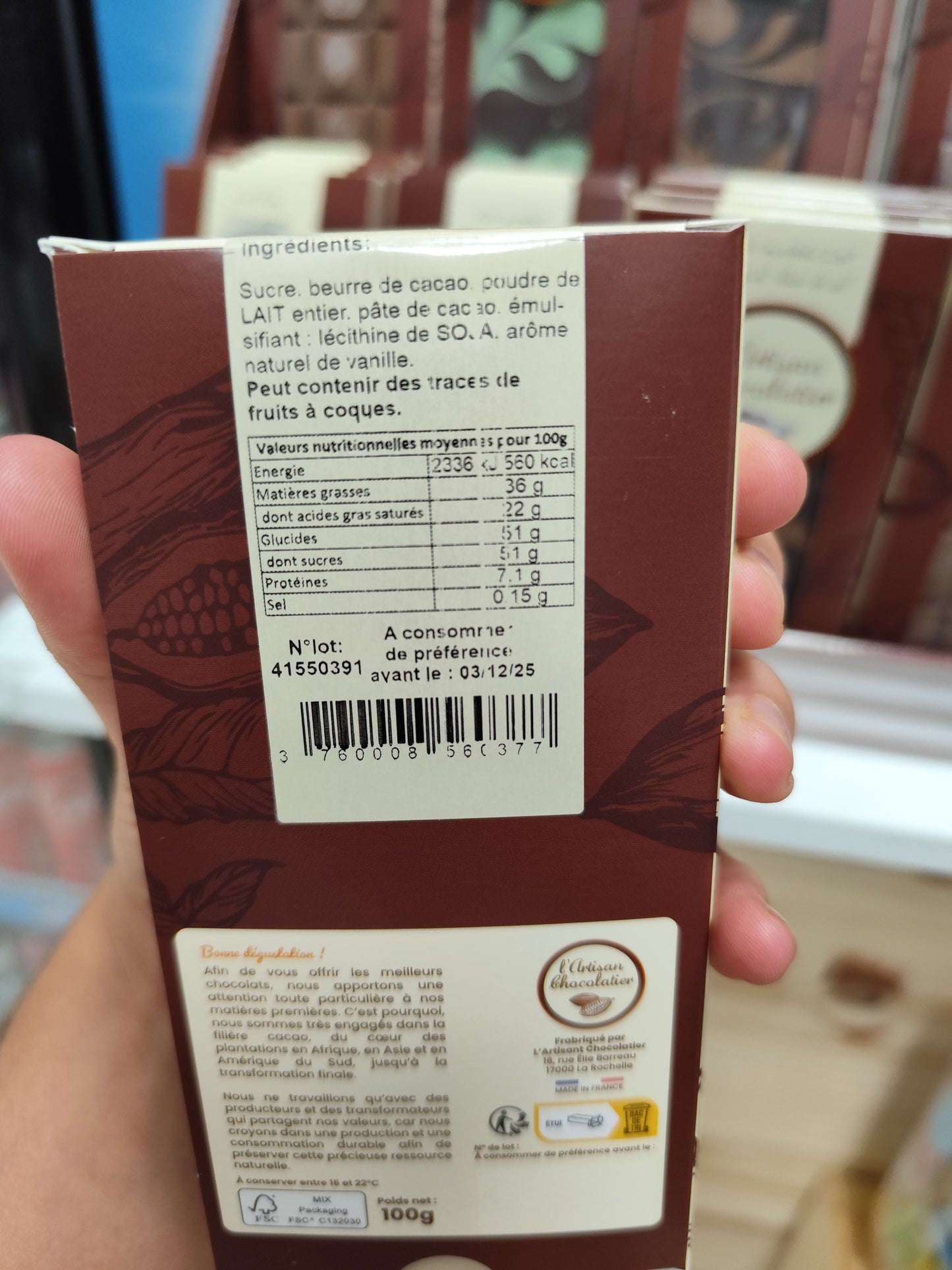 Tablette de chocolat au lait artisanale, fabrication française