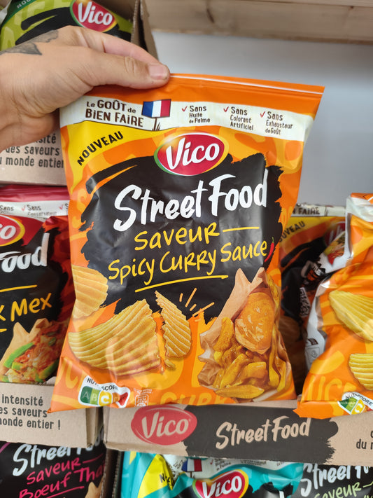 Chips spicy sauce curry
