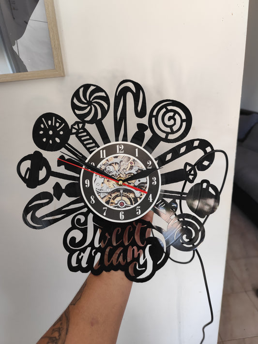 Horloge thème bonbon
